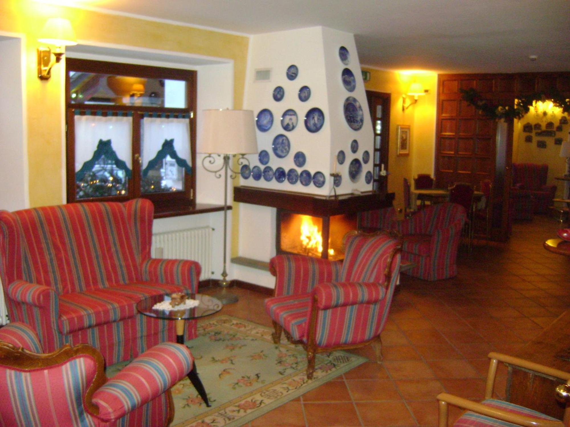 Hotel Edelweiss Pré-Saint-Didier Екстериор снимка