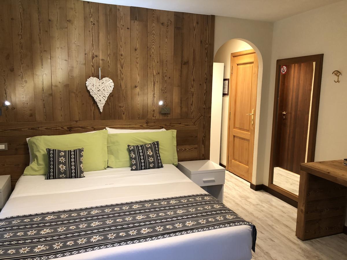 Hotel Edelweiss Pré-Saint-Didier Екстериор снимка
