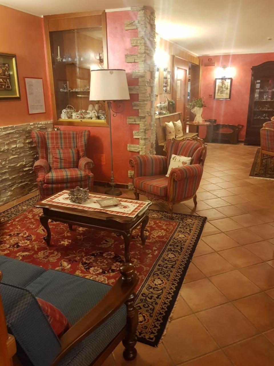Hotel Edelweiss Pré-Saint-Didier Екстериор снимка
